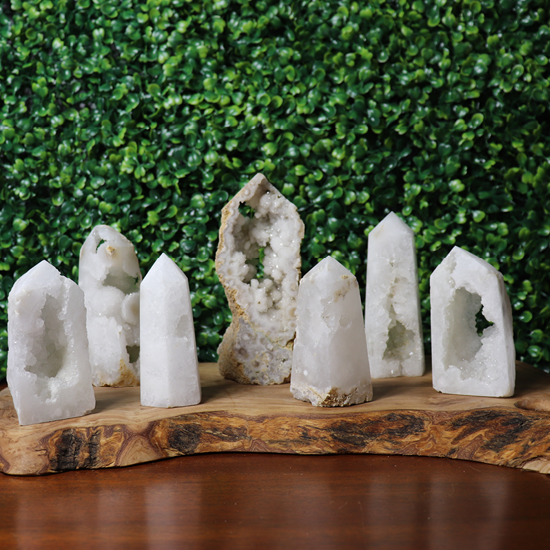 12 Days of Crystal Carvings Advent Calendar